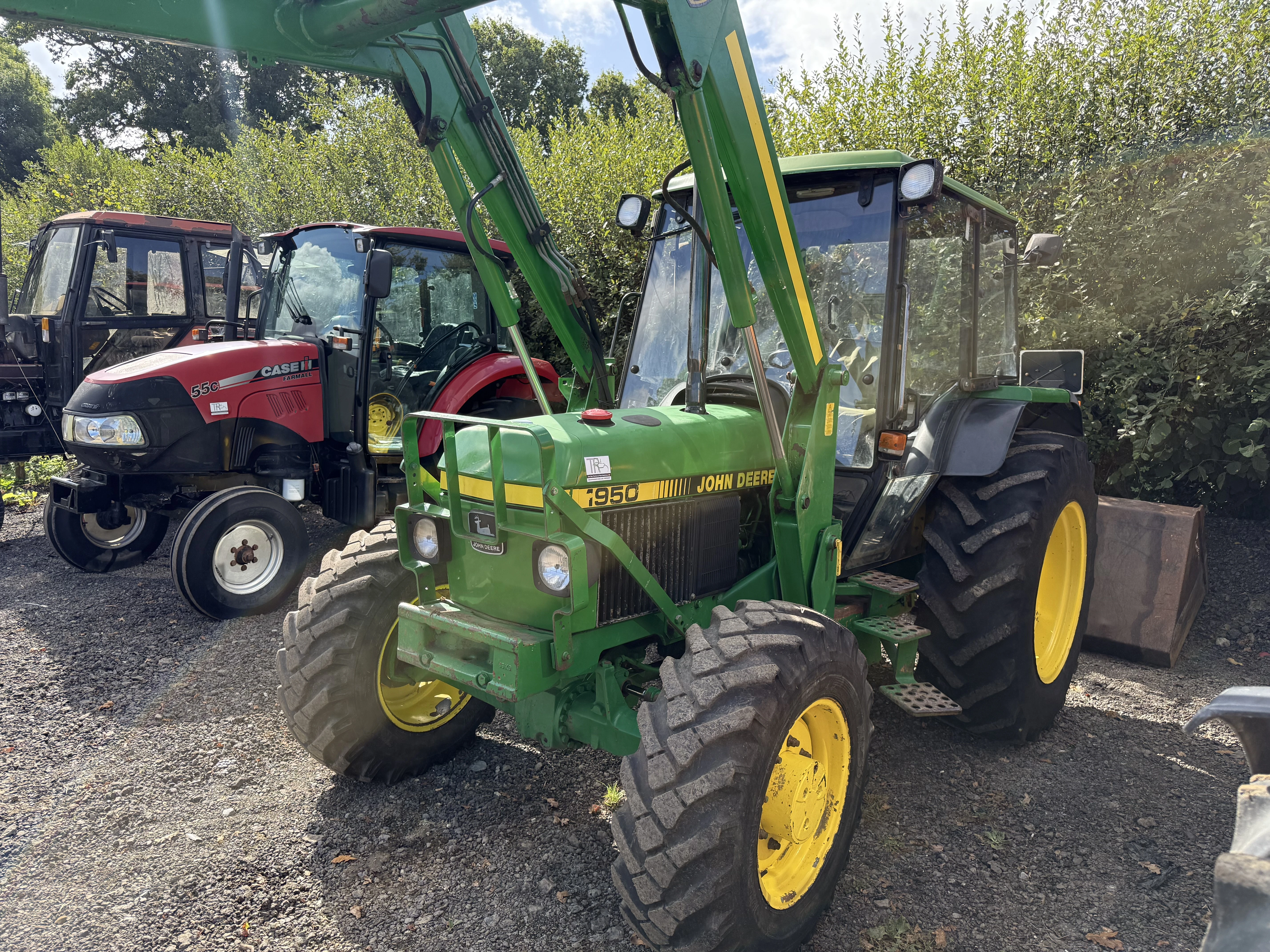 John Deere 1950 4x4 loader tractor 
