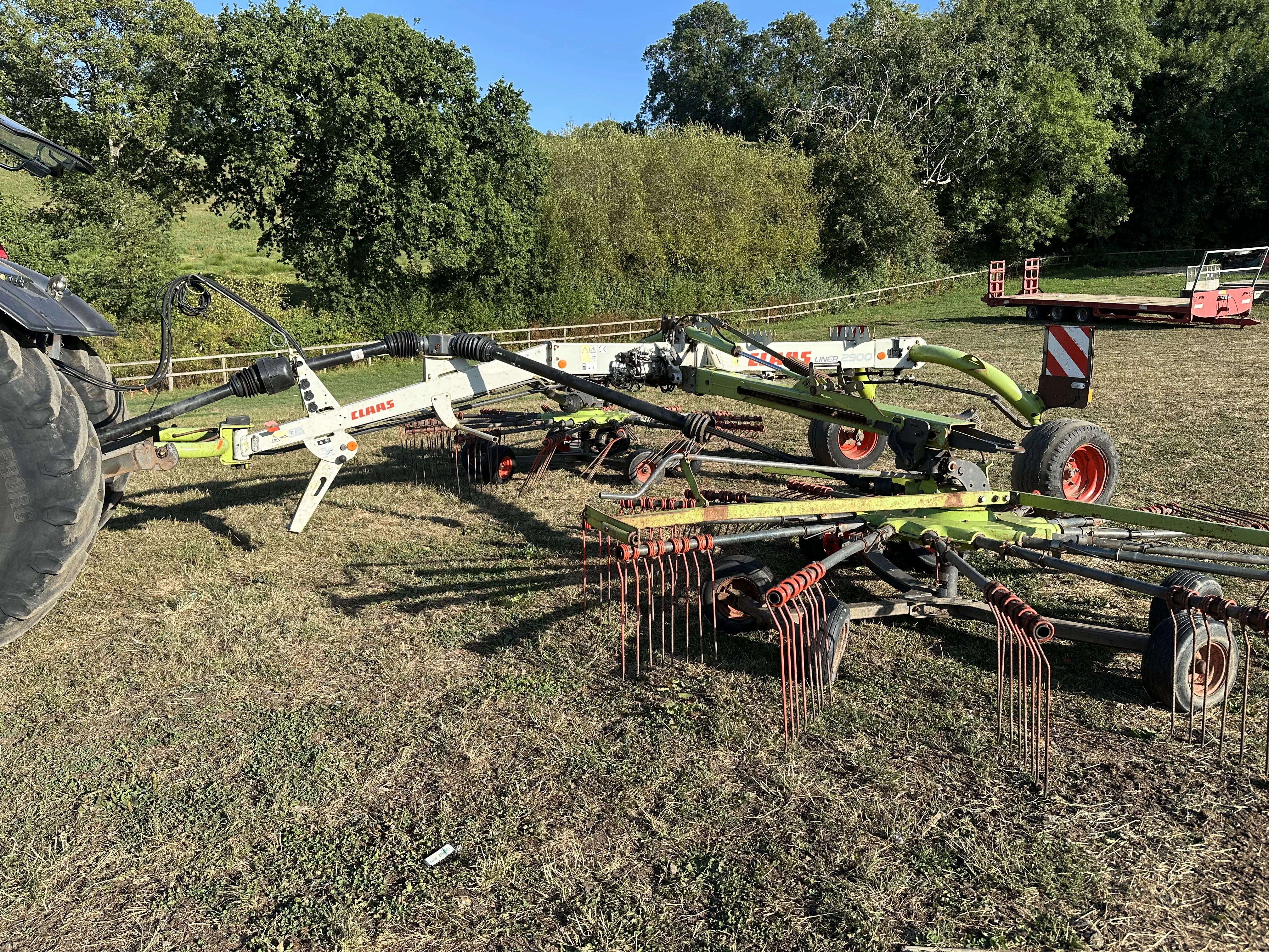 Claas liner 2900 twin rotor rake