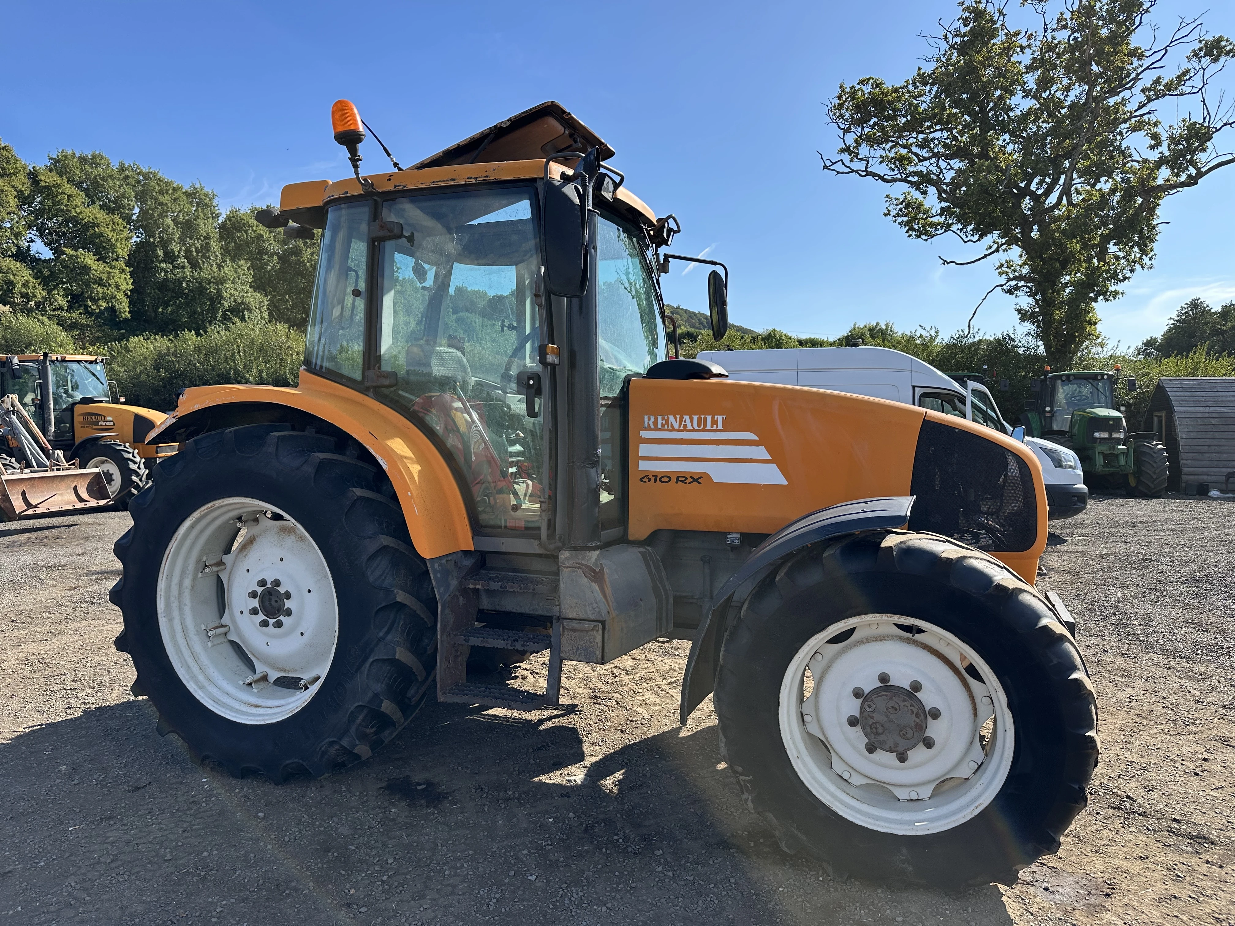 Renault ares 610 RX 4x4 6 cylinder tractor 